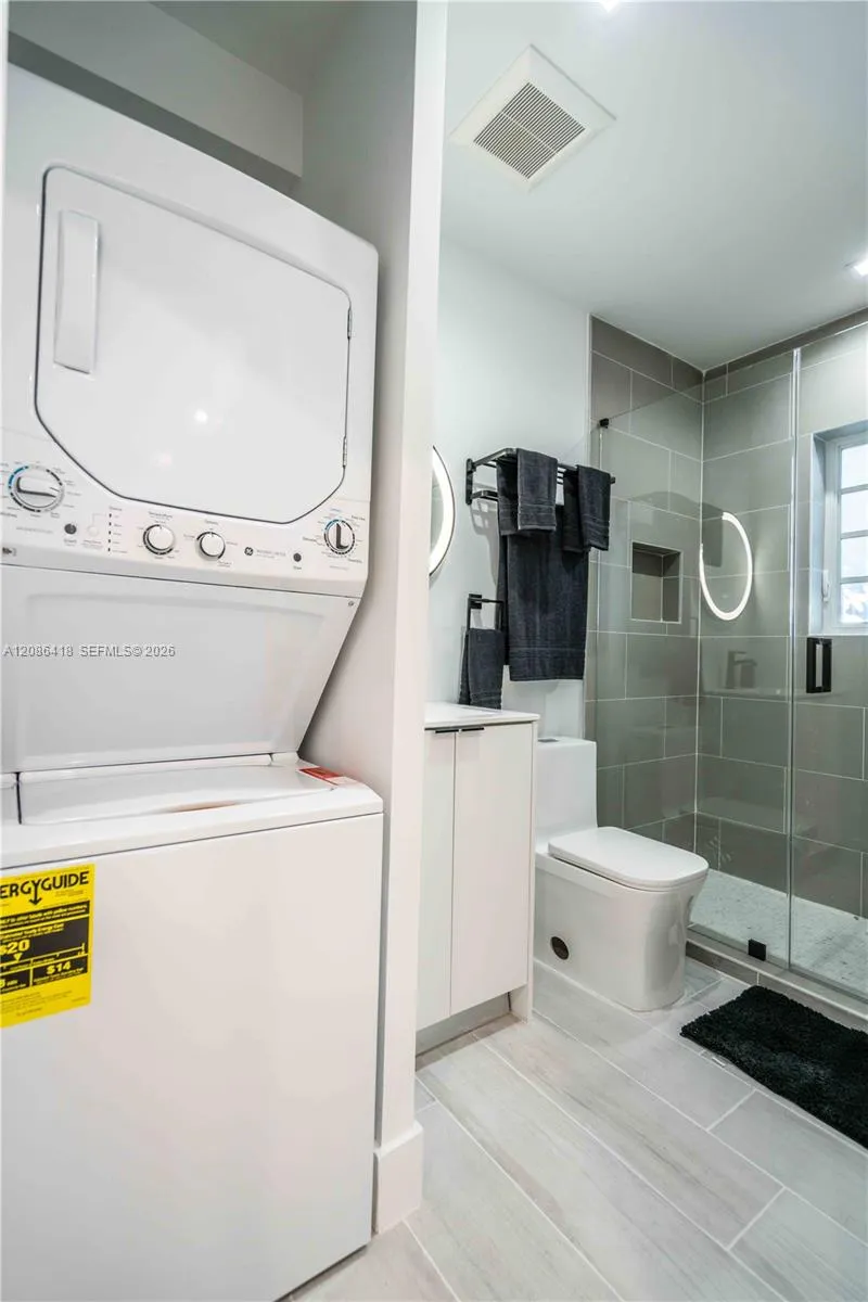 960 Jefferson Ave #205 Miami Beach, FL 33139