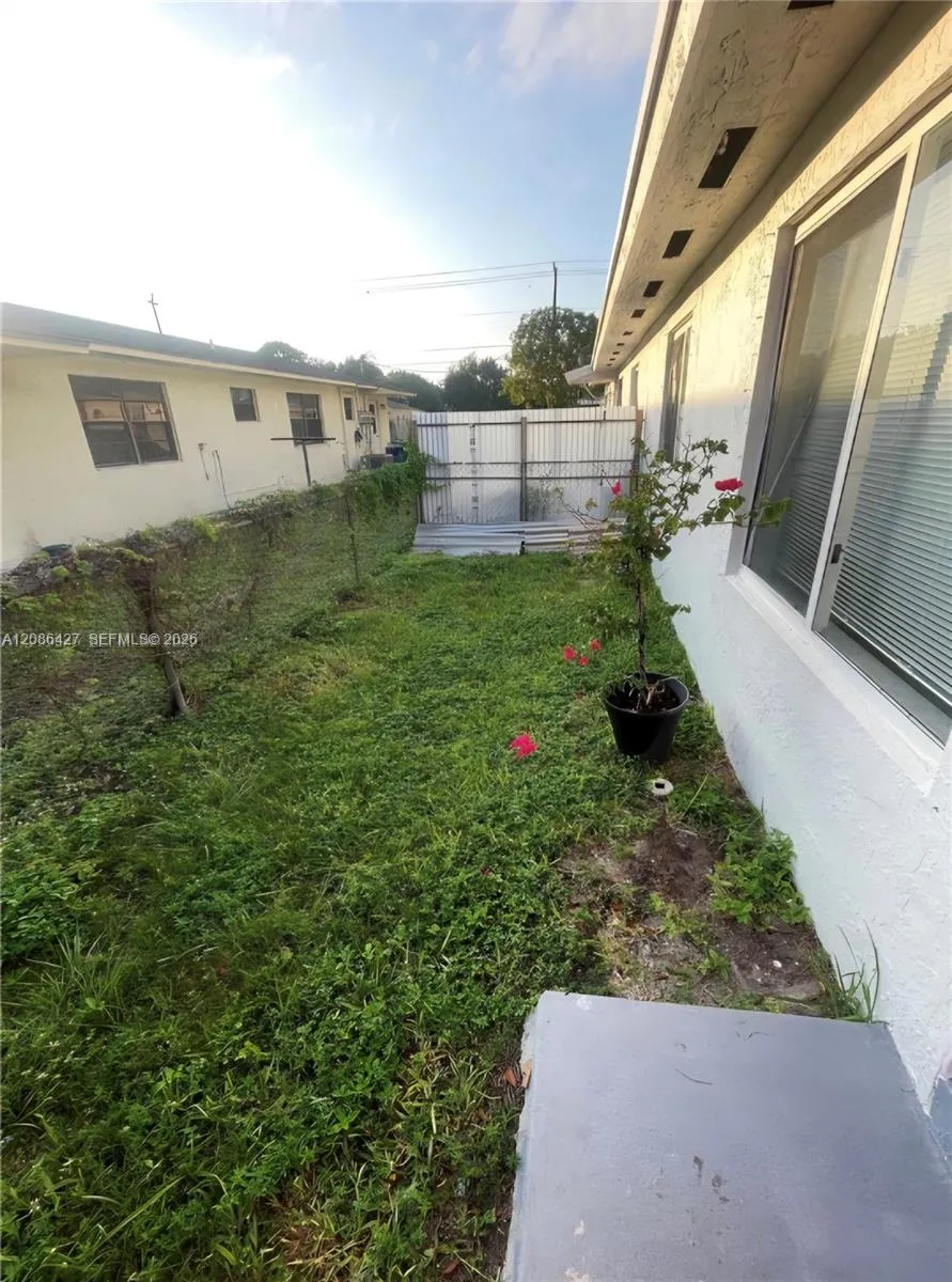 2150 NW 65th St #2150 Miami, FL 33147