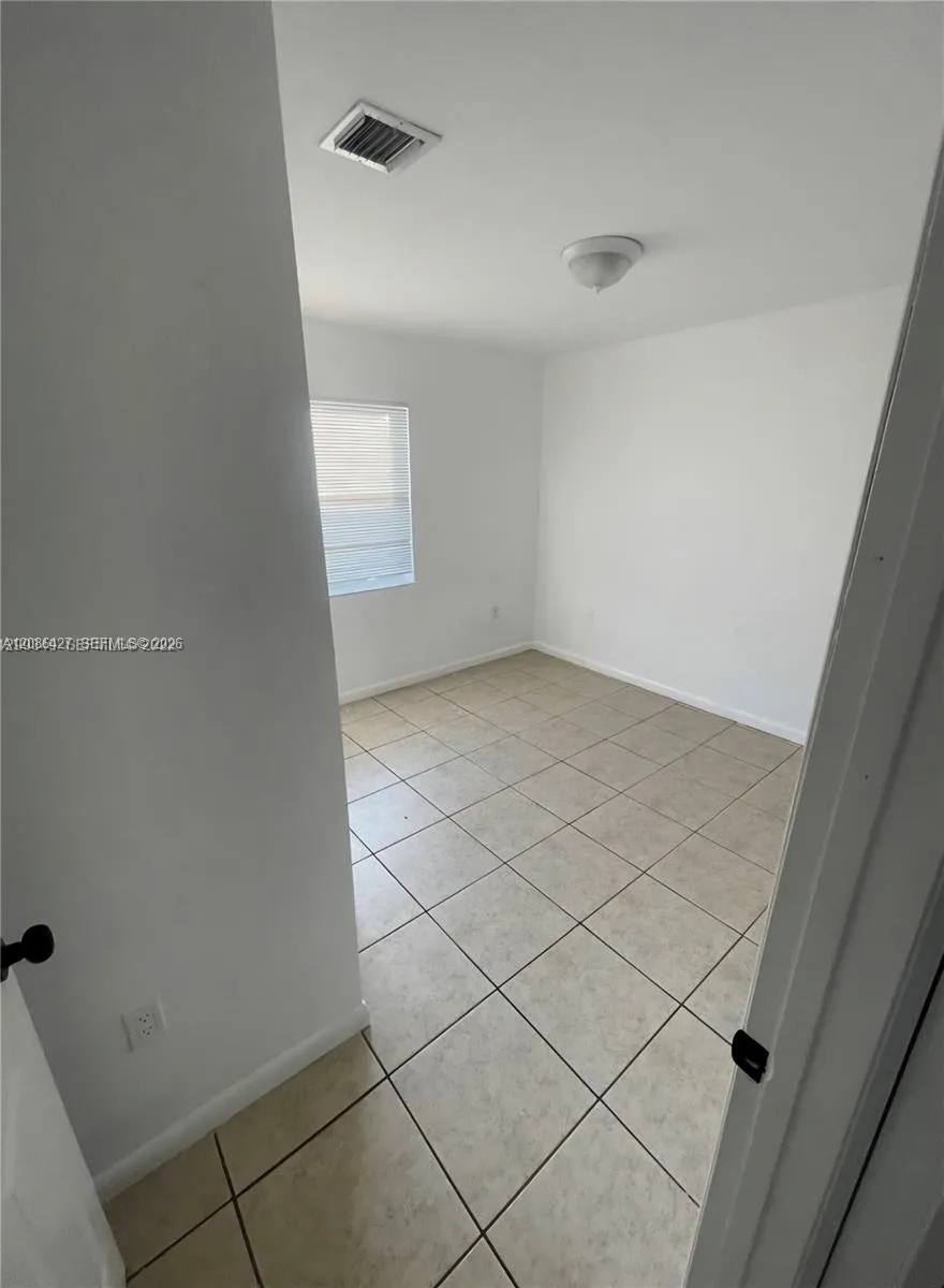 2150 NW 65th St #2150 Miami, FL 33147