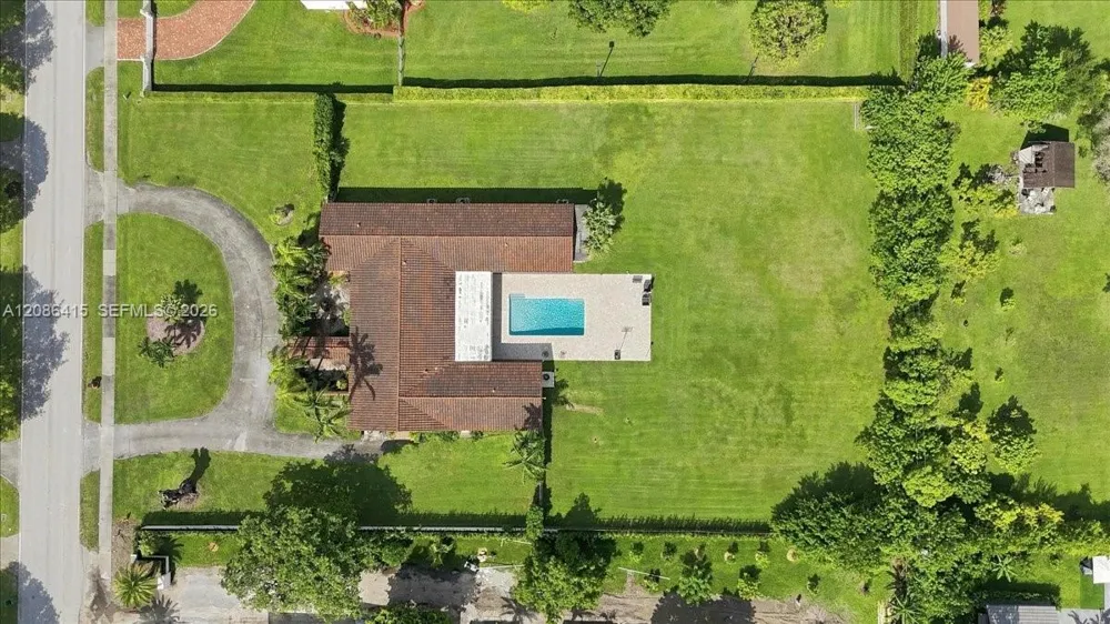 9805 SW 64th St Miami, FL 33173