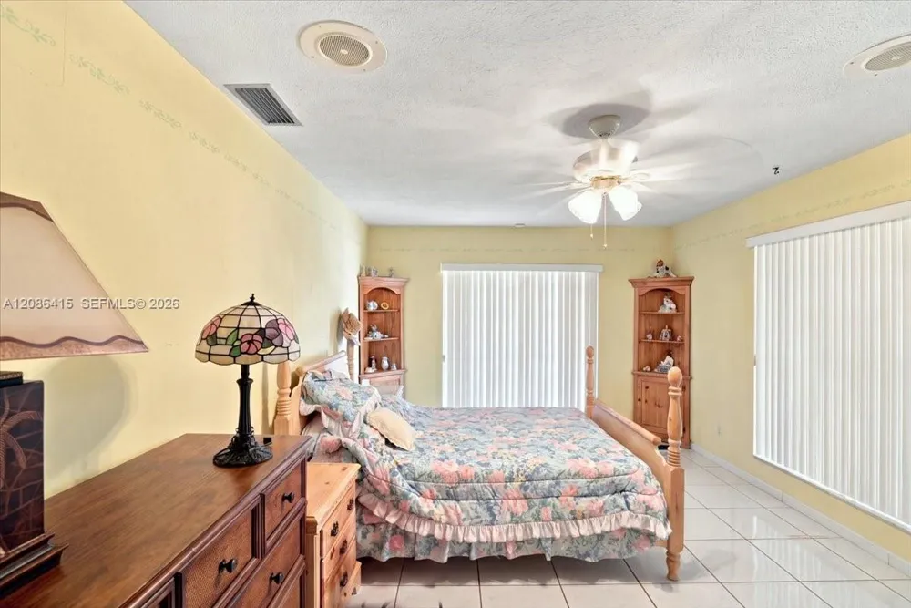 9805 SW 64th St Miami, FL 33173