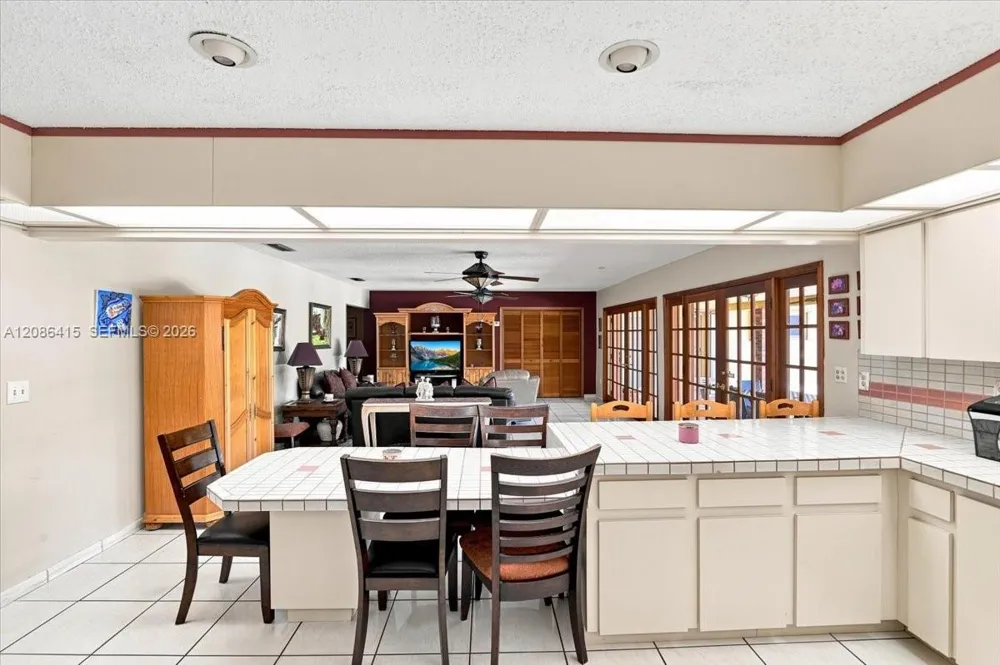 9805 SW 64th St Miami, FL 33173