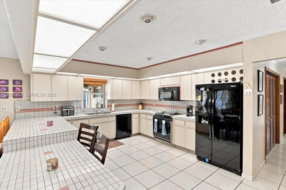 9805 SW 64th St Miami, FL 33173