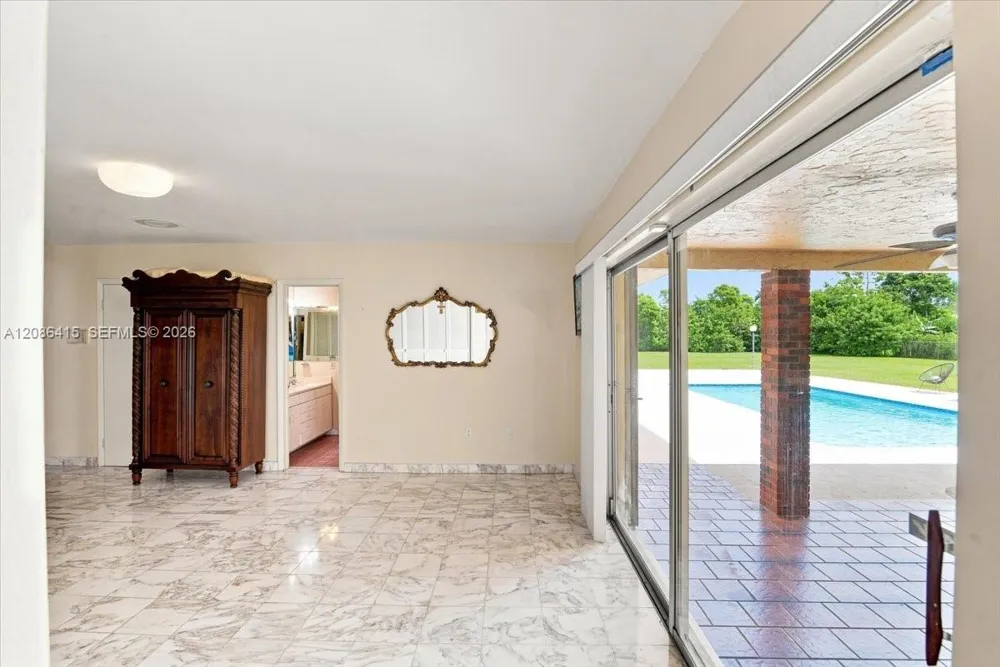 9805 SW 64th St Miami, FL 33173