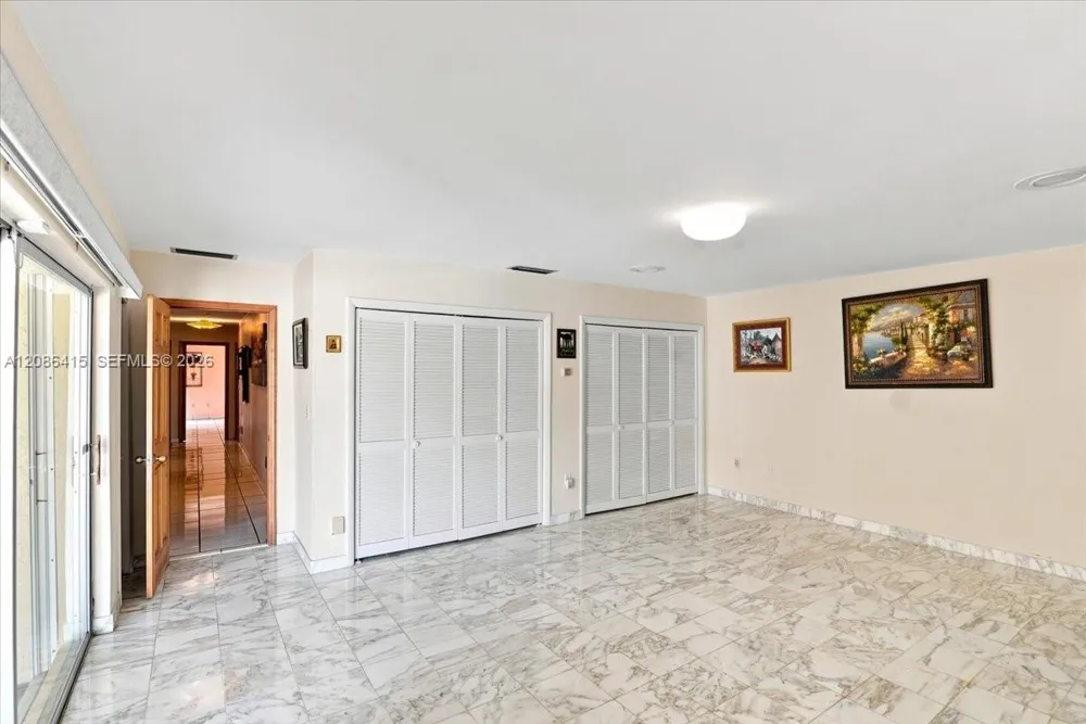 9805 SW 64th St Miami, FL 33173