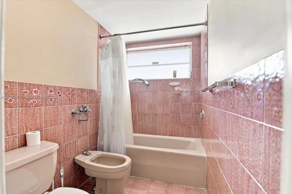 9805 SW 64th St Miami, FL 33173