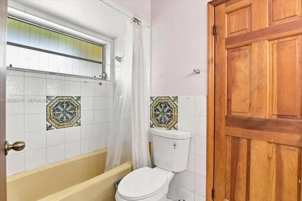 9805 SW 64th St Miami, FL 33173
