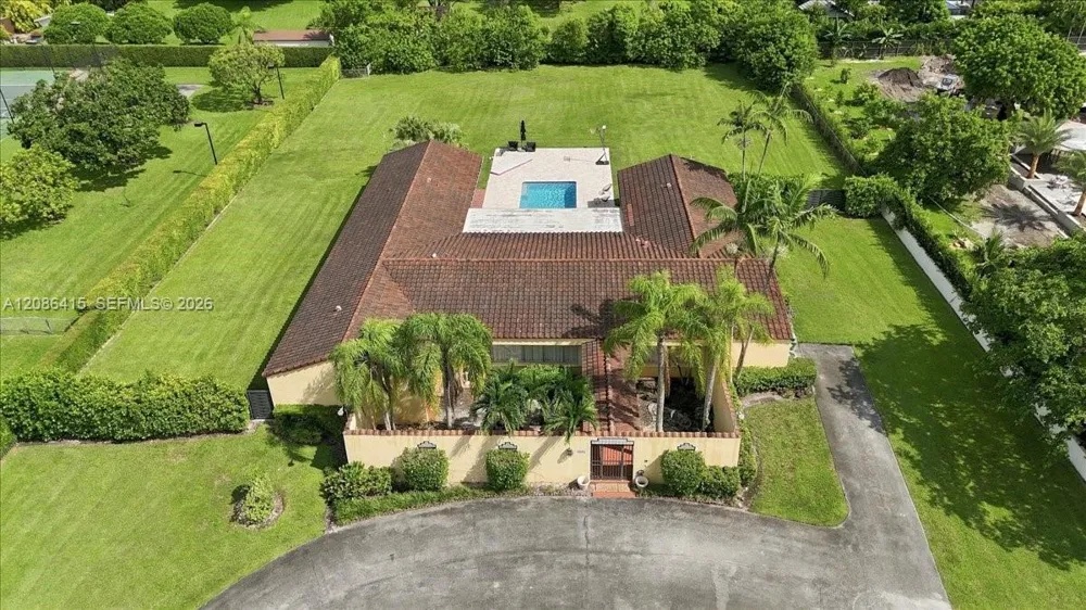 9805 SW 64th St Miami, FL 33173