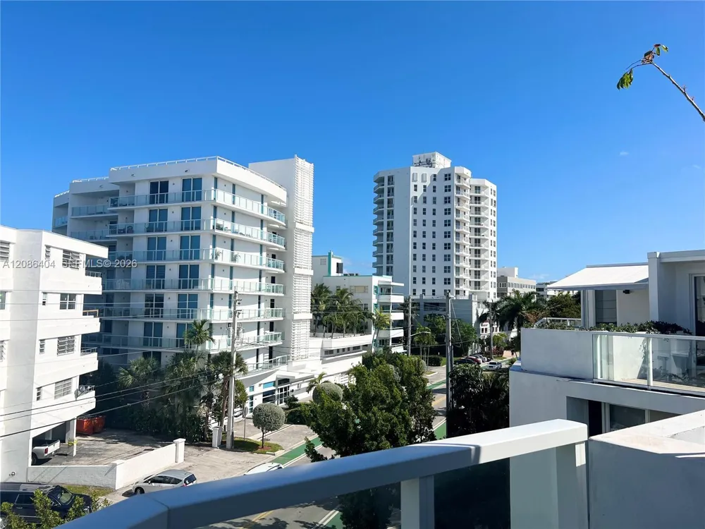 1000 99 #6 Bay Harbor Islands, FL 33154