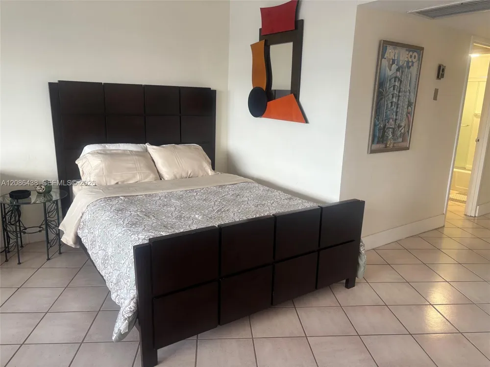 100 Lincoln Rd #1545 Miami Beach, FL 33139