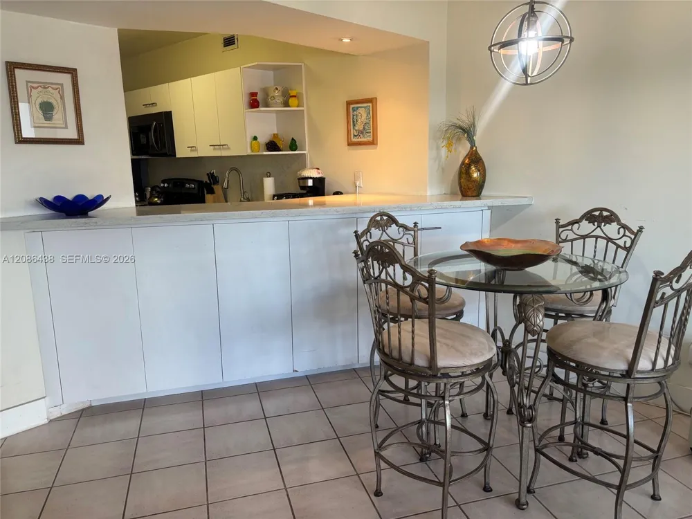 100 Lincoln Rd #1545 Miami Beach, FL 33139