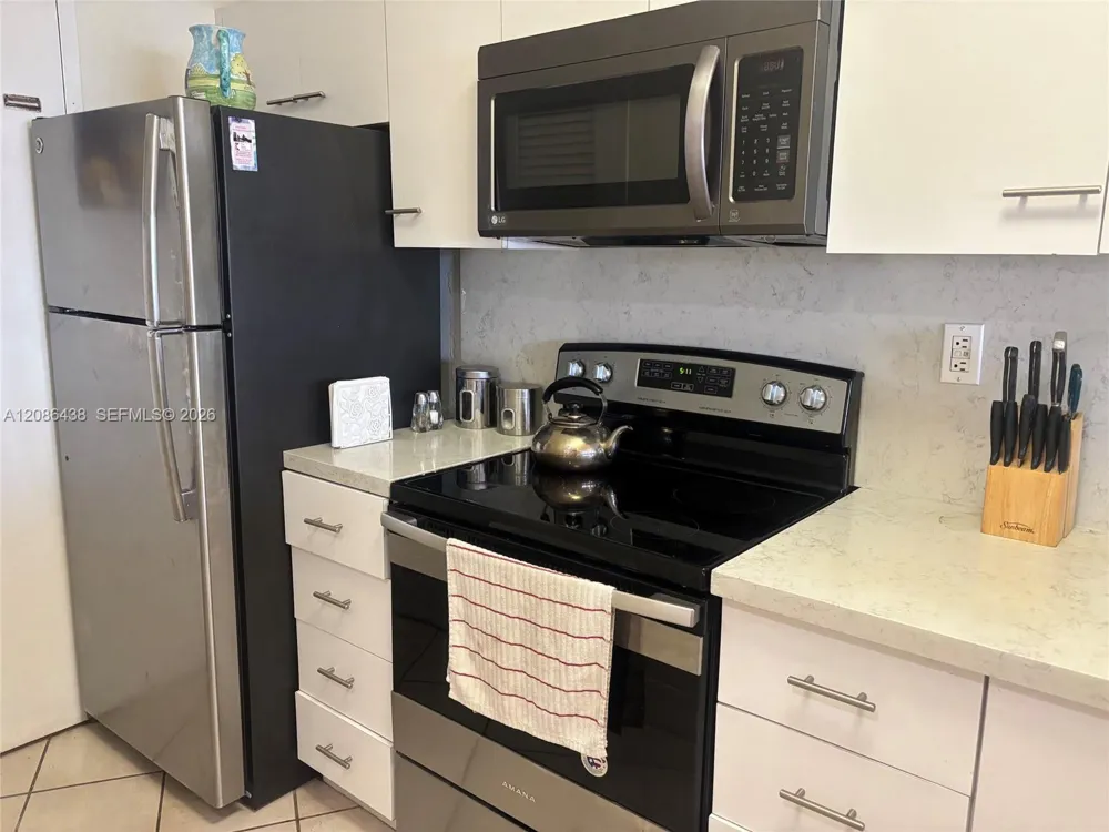 100 Lincoln Rd #1545 Miami Beach, FL 33139
