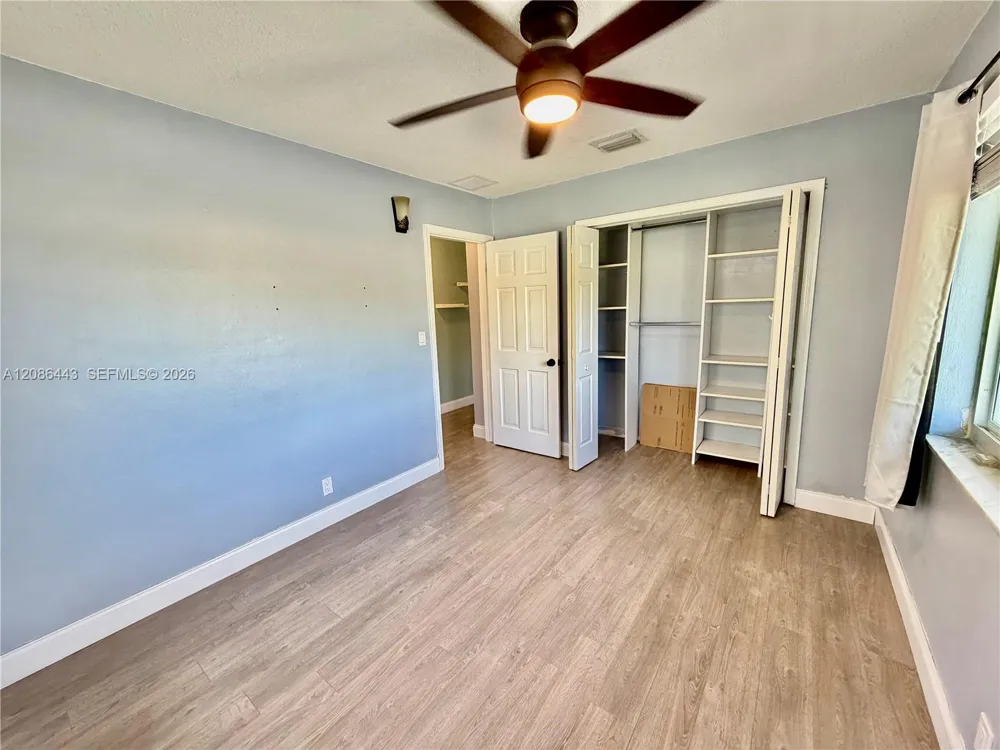 2702 NW 53rd St #1 Tamarac, FL 33309
