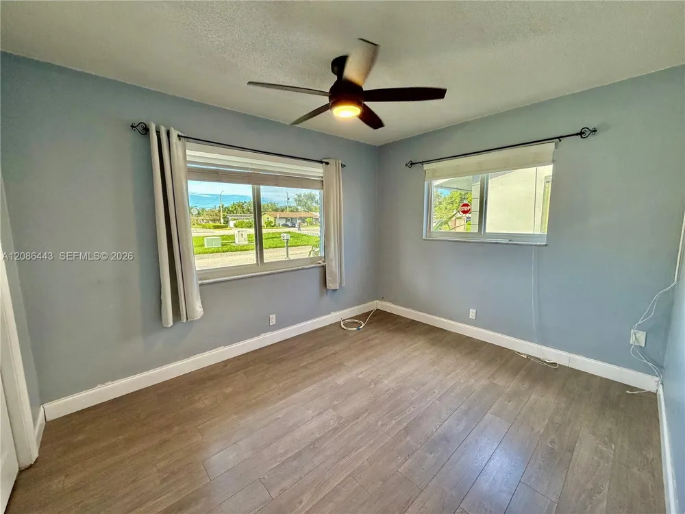 2702 NW 53rd St #1 Tamarac, FL 33309