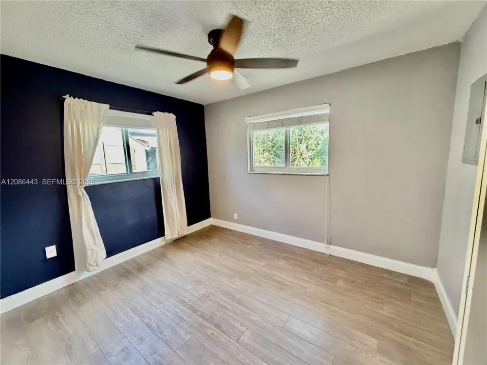 2702 NW 53rd St #1 Tamarac, FL 33309