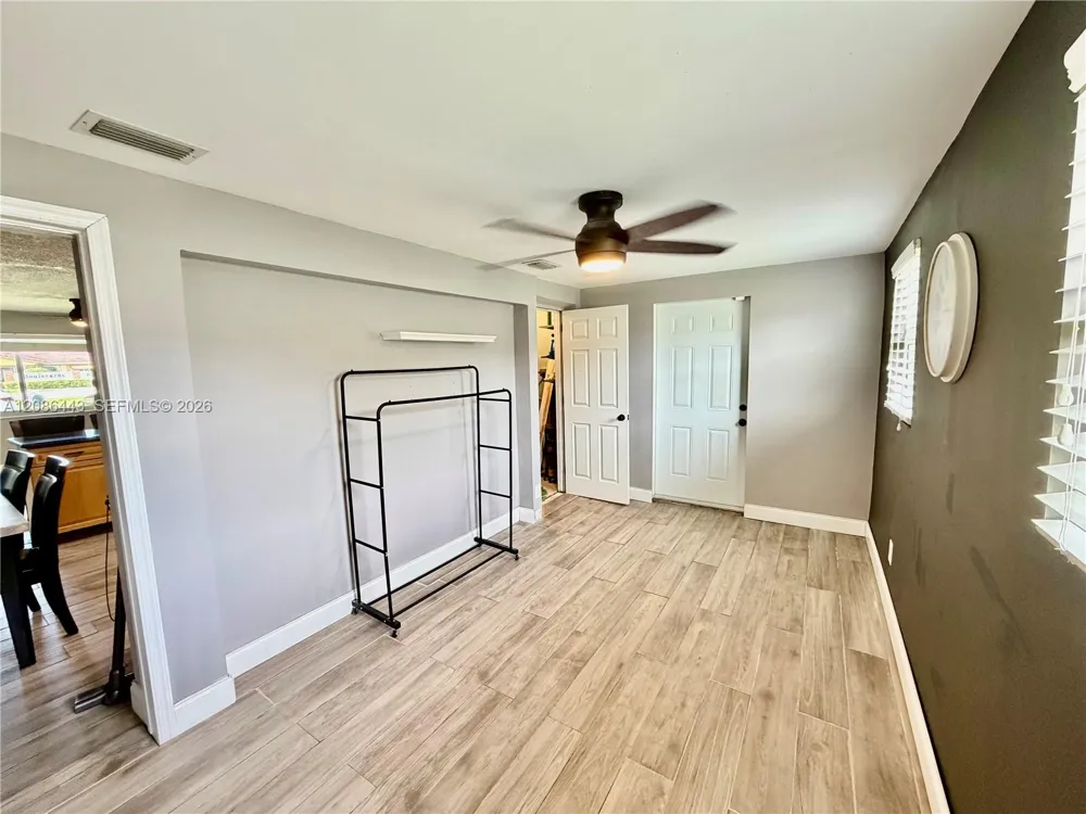 2702 NW 53rd St #1 Tamarac, FL 33309