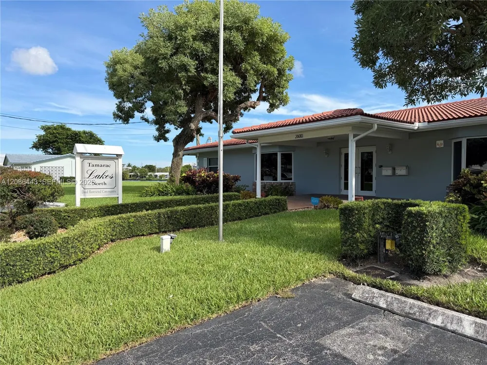 2702 NW 53rd St #1 Tamarac, FL 33309