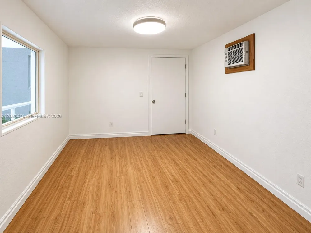 8060 W 23rd Ave #6 Hialeah, FL 33016