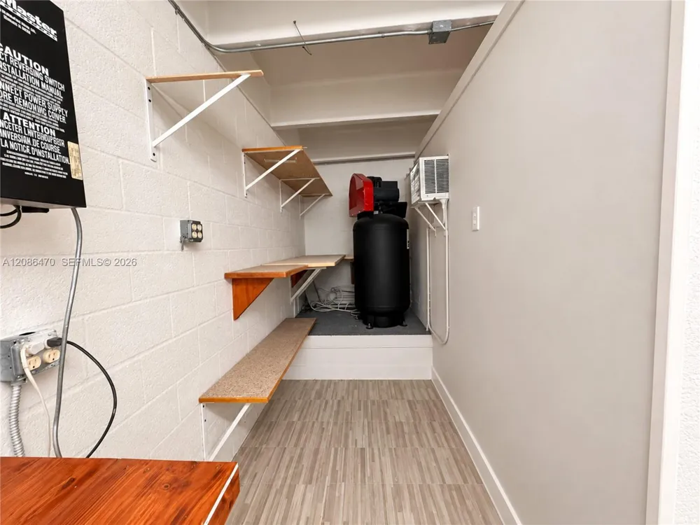 8060 W 23rd Ave #6 Hialeah, FL 33016