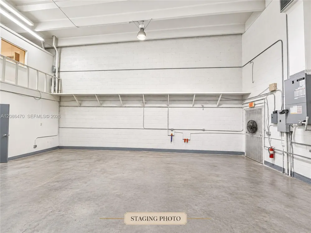 8060 W 23rd Ave #6 Hialeah, FL 33016