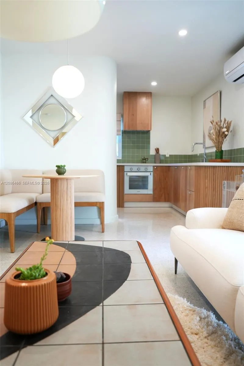 2904 Ocean Blvd #1-4 Fort Lauderdale, FL 33308