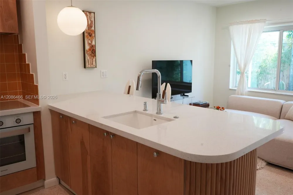 2904 Ocean Blvd #1-4 Fort Lauderdale, FL 33308