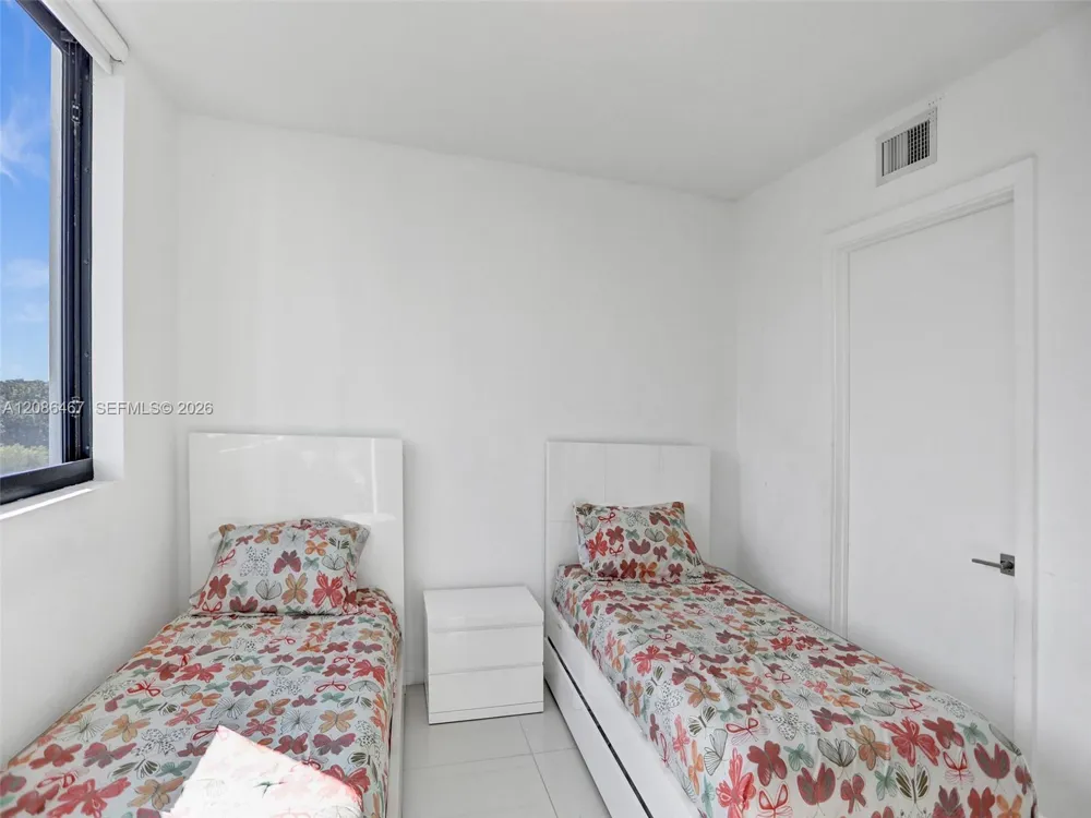 5252 NW 85th Ave #401 Doral, FL 33166