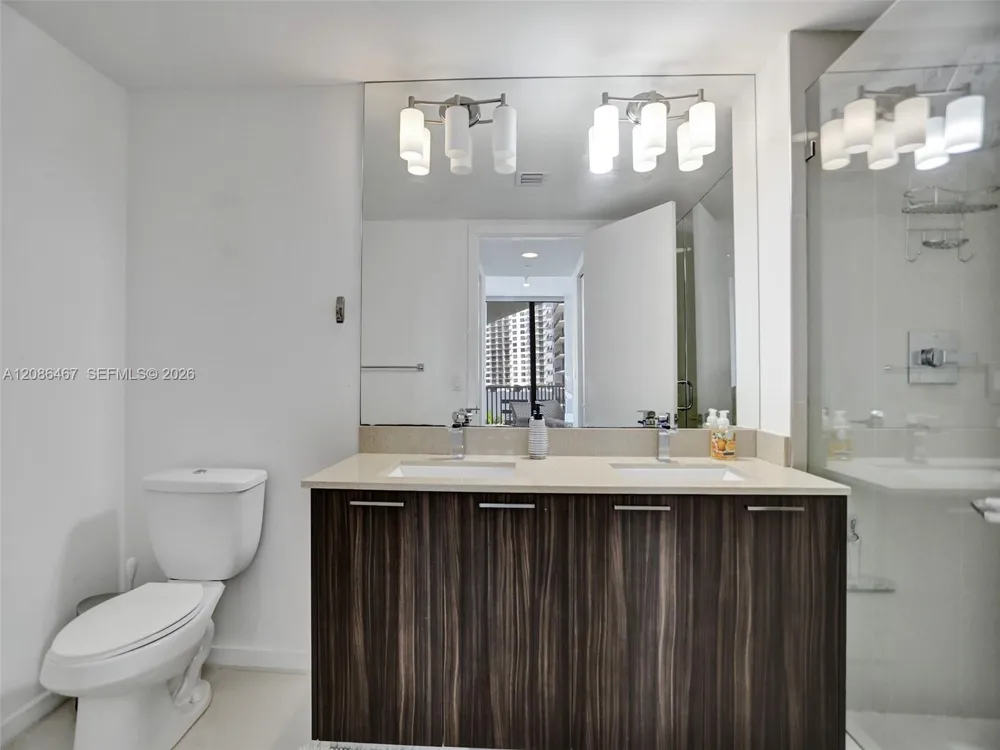 5252 NW 85th Ave #401 Doral, FL 33166