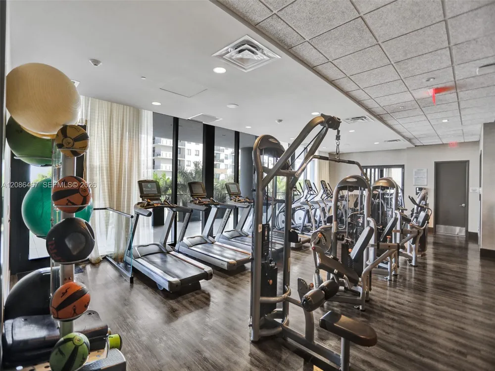 5252 NW 85th Ave #401 Doral, FL 33166