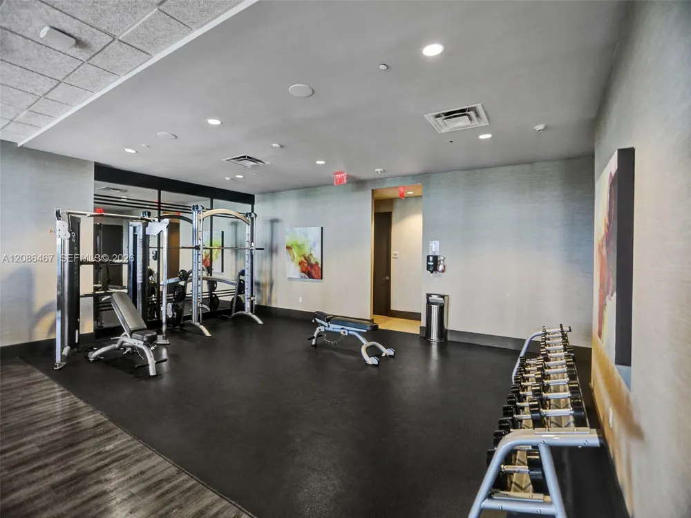 5252 NW 85th Ave #401 Doral, FL 33166