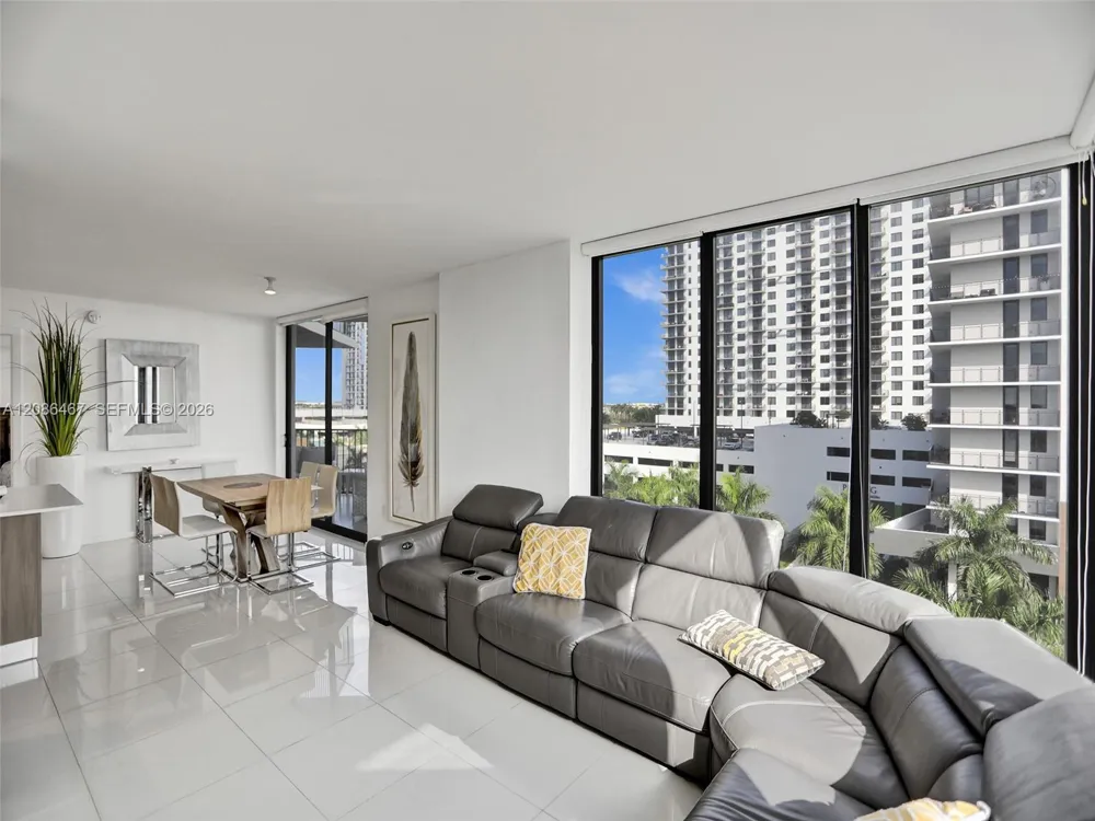 5252 NW 85th Ave #401 Doral, FL 33166
