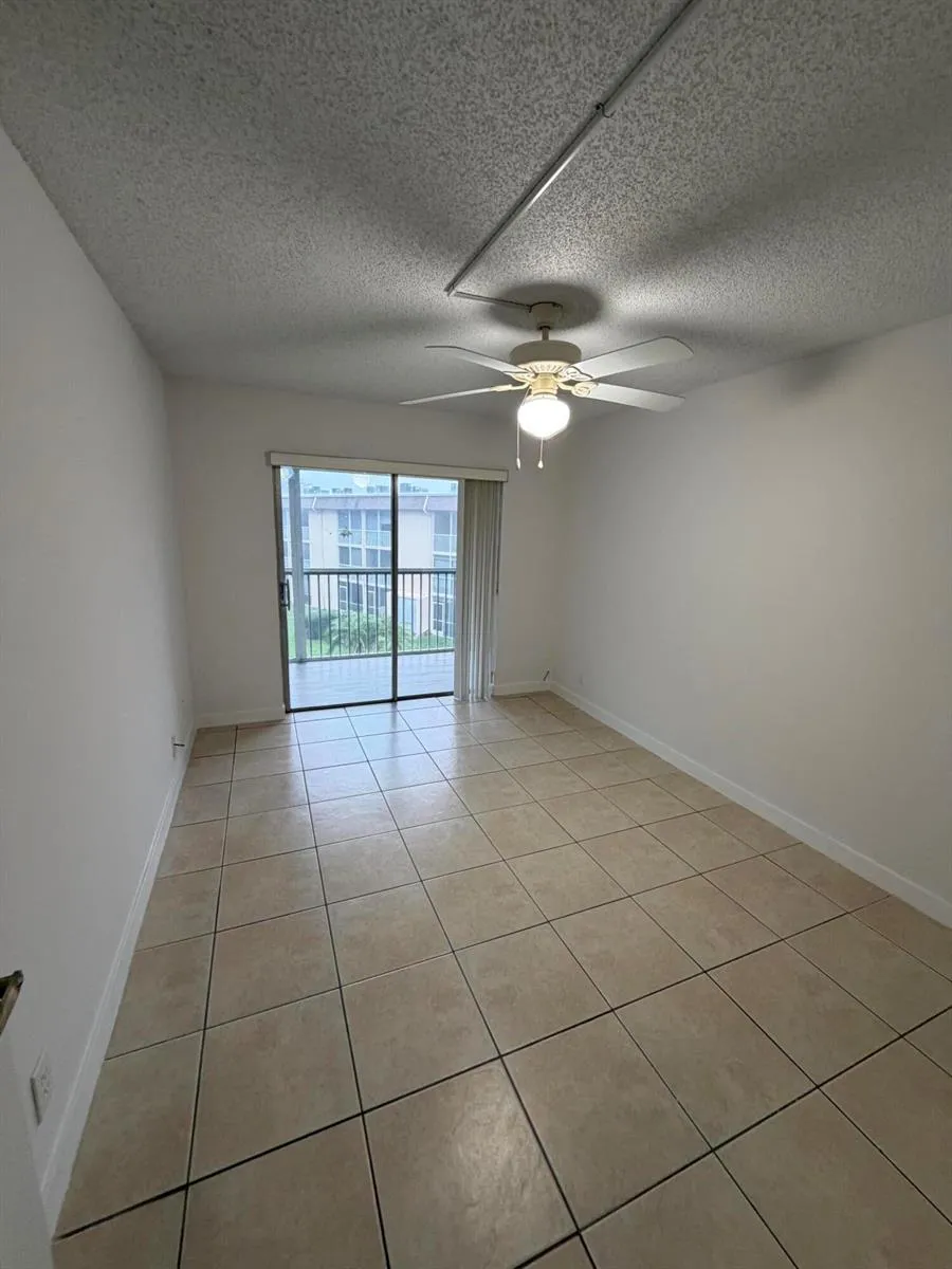 700 VILLAGE GREEN COURT #314 Palm Springs, FL 33461