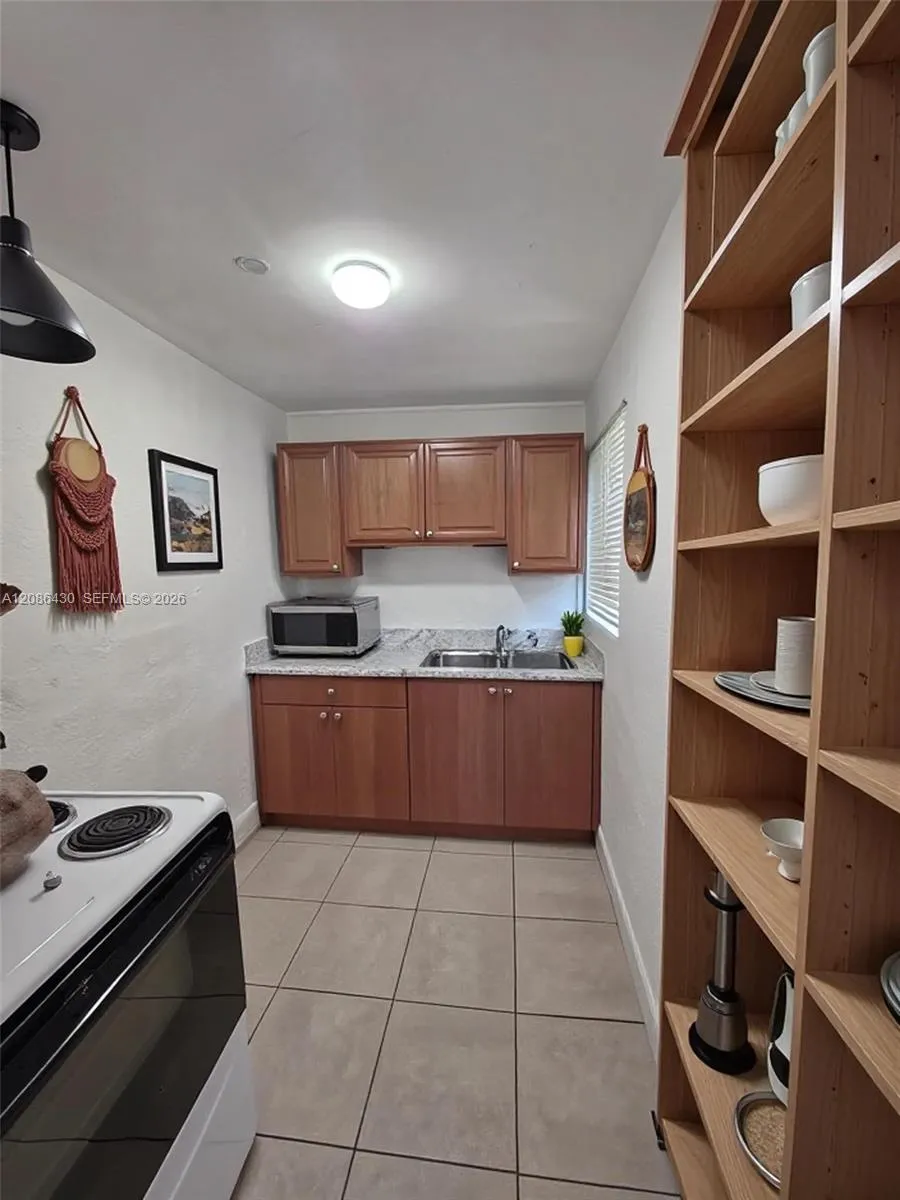 5731 Flagler St #3 Hollywood, FL 33023