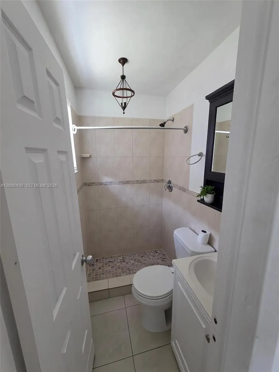 5731 Flagler St #3 Hollywood, FL 33023