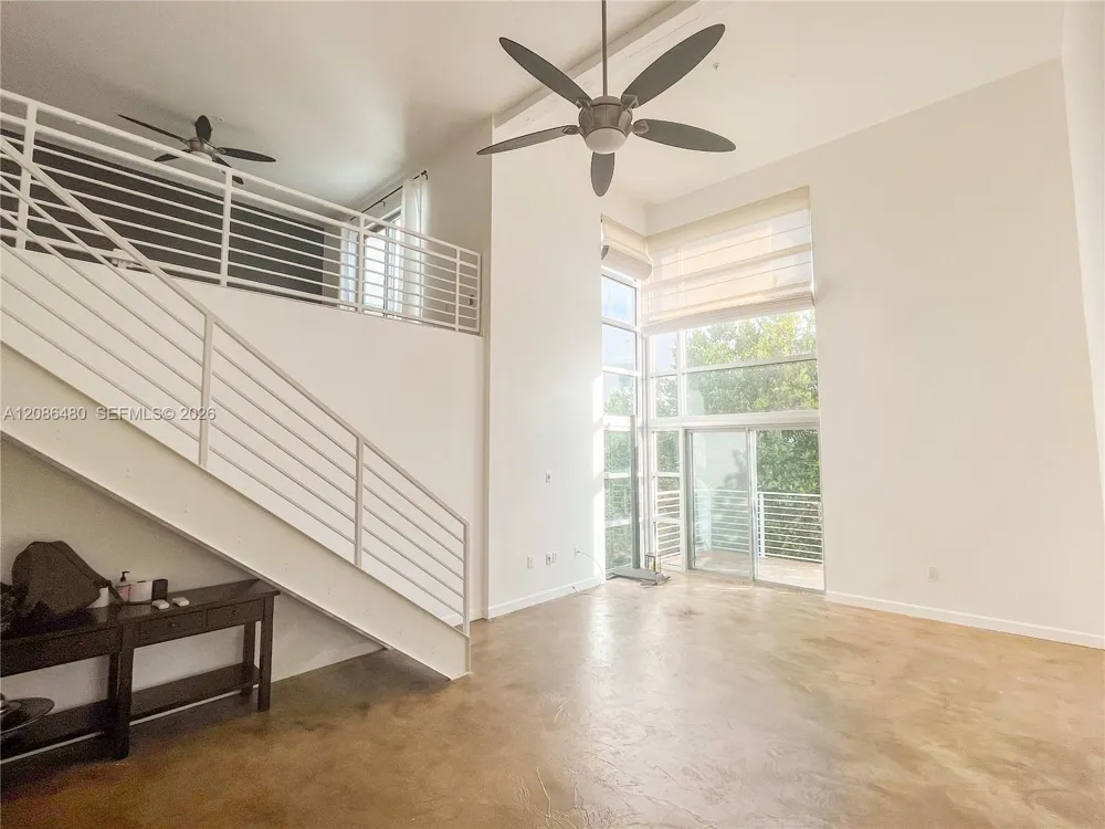 7744 Collins Ave #19 Miami Beach, FL 33141