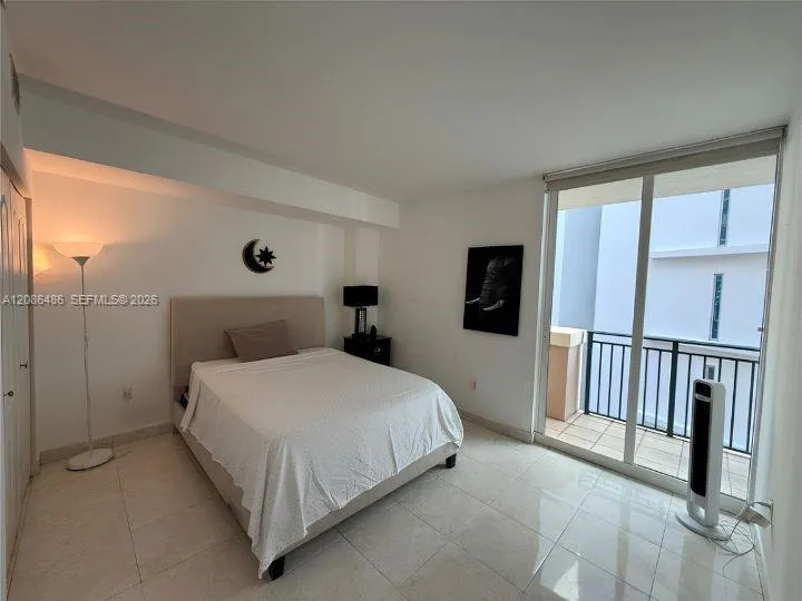 17555 Atlantic Blvd #1103 Sunny Isles Beach, FL 33160