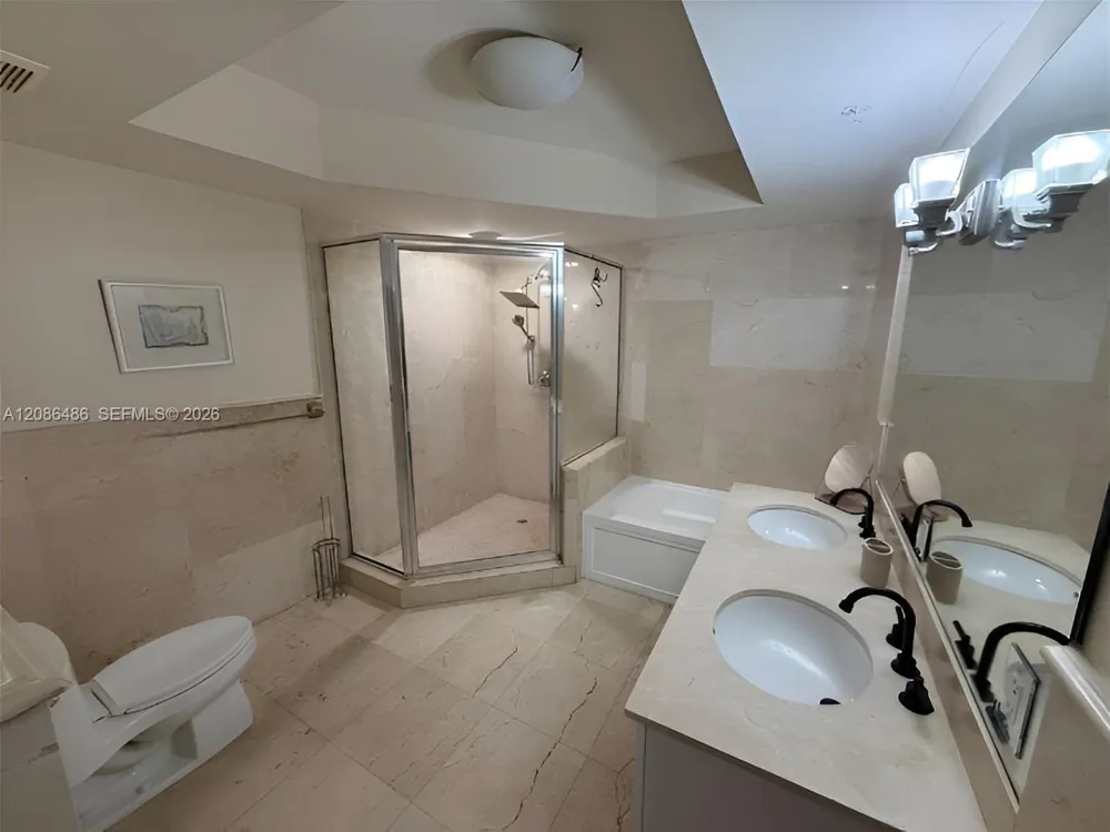 17555 Atlantic Blvd #1103 Sunny Isles Beach, FL 33160