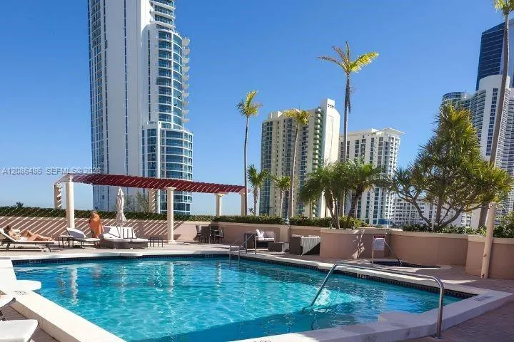 17555 Atlantic Blvd #1103 Sunny Isles Beach, FL 33160