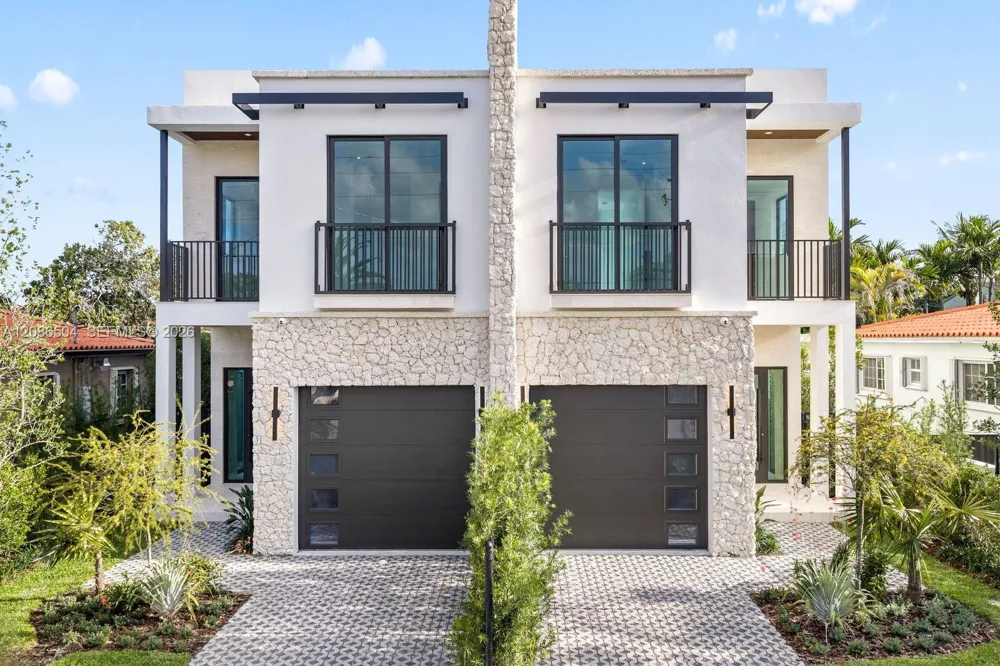 3322 SW 23 St Miami, FL 33145