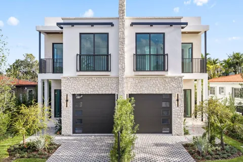 3322 SW 23 St