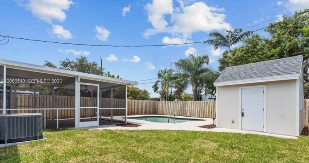 211 NW 51st St Oakland Park, FL 33309