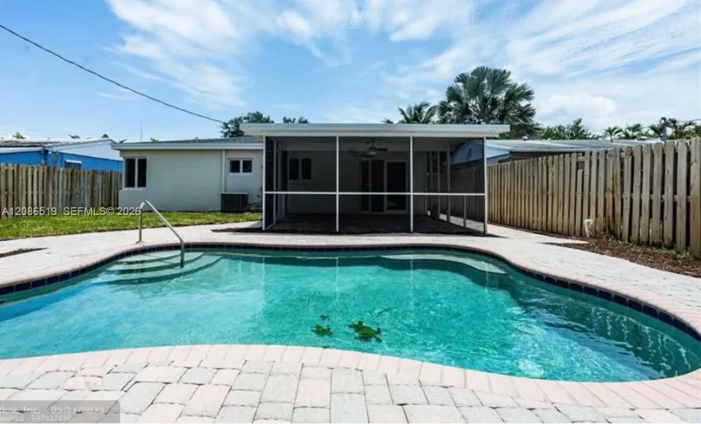 211 NW 51st St Oakland Park, FL 33309