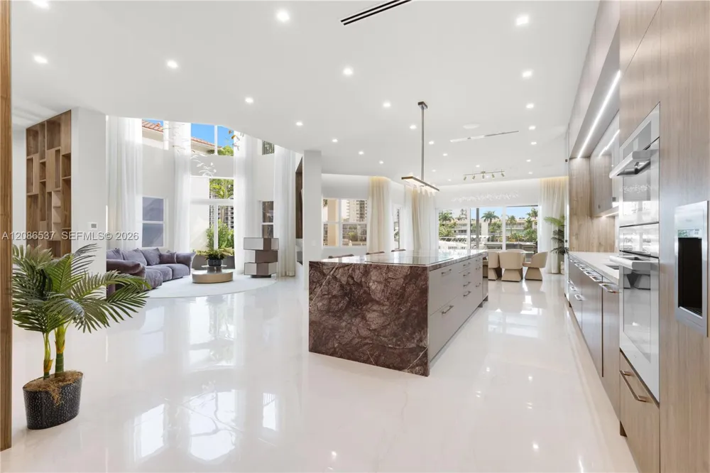 1535 Windjammer Way #0 Hollywood, FL 33019