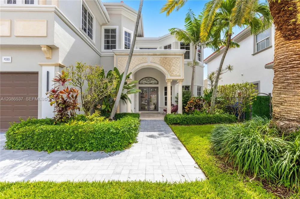 1535 Windjammer Way #0 Hollywood, FL 33019