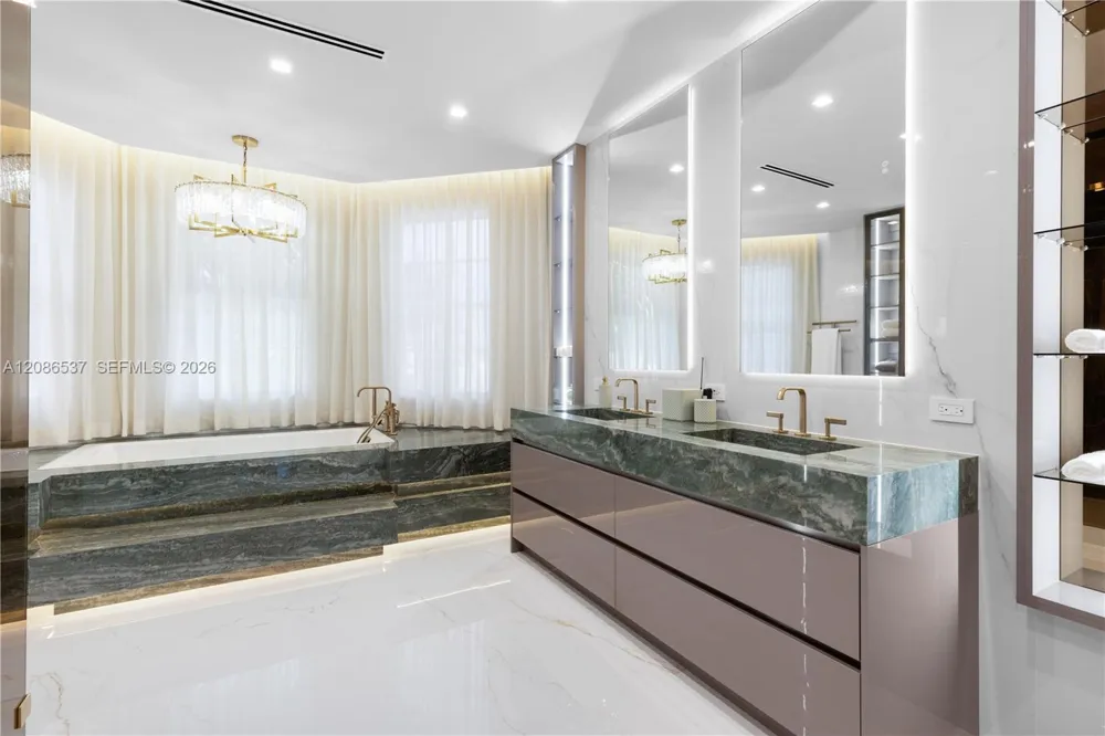 1535 Windjammer Way #0 Hollywood, FL 33019