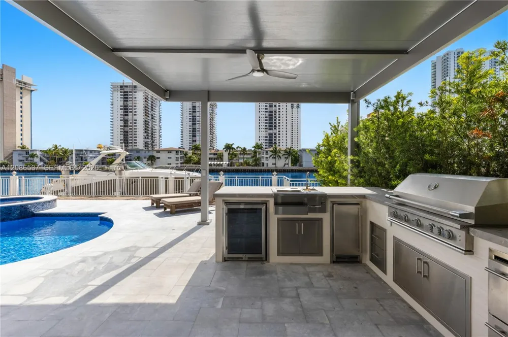 1535 Windjammer Way #0 Hollywood, FL 33019