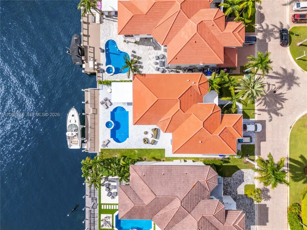 1535 Windjammer Way #0 Hollywood, FL 33019