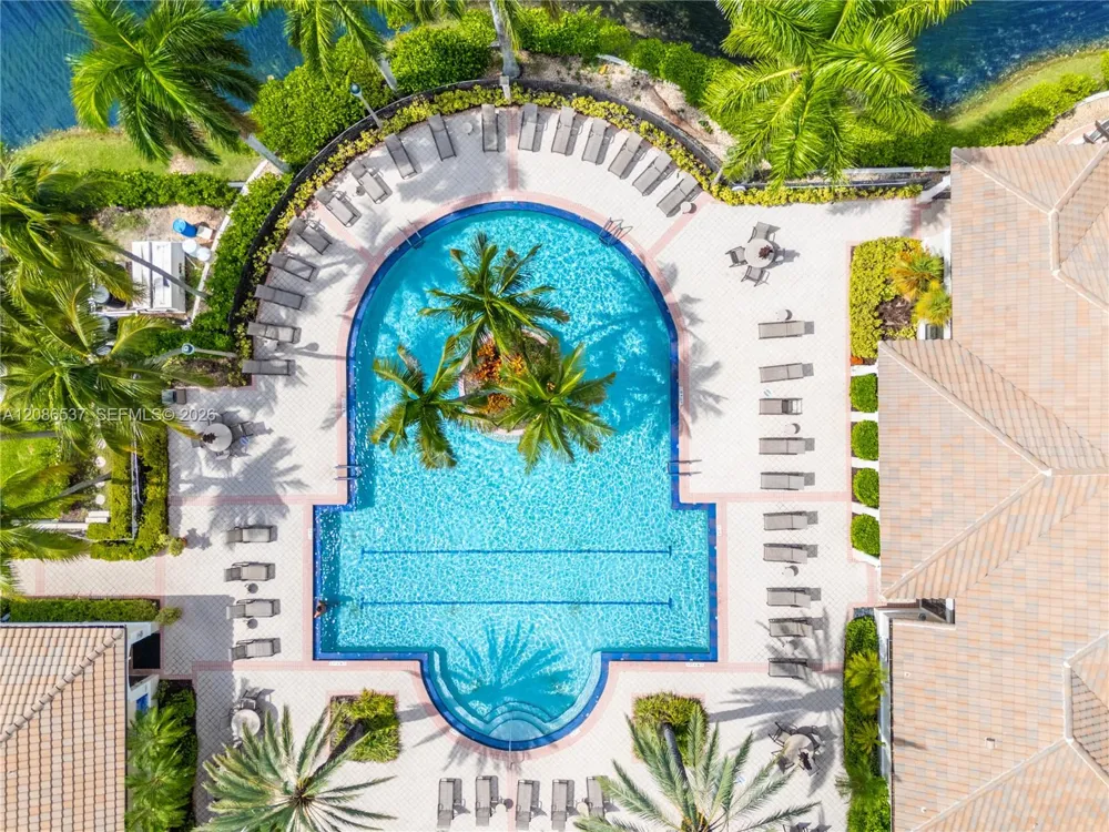 1535 Windjammer Way #0 Hollywood, FL 33019