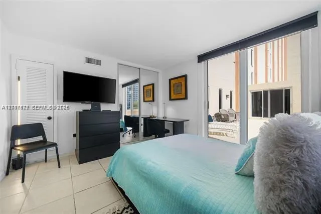 801 S Ocean Dr #207 Hollywood, FL 33019