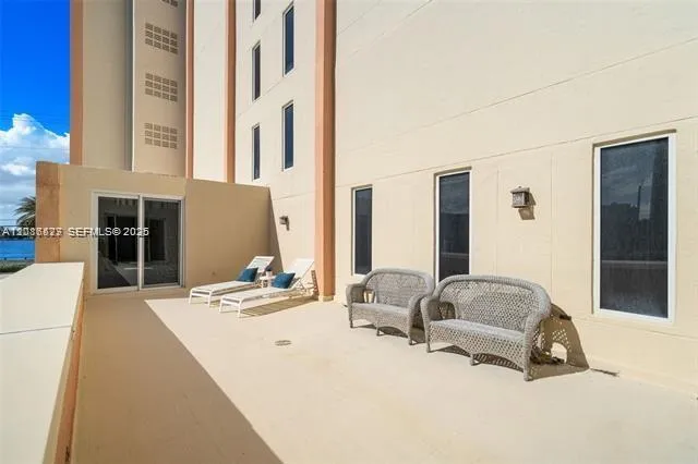 801 S Ocean Dr #207 Hollywood, FL 33019